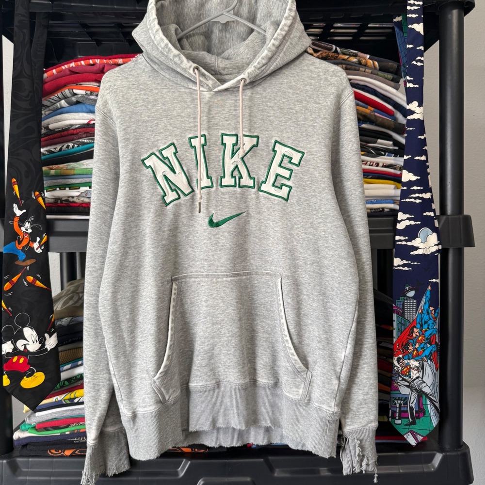 Y2K Gray Nike Spellout Embroidered Hoodie Small Light Marks Heavy Thrashing